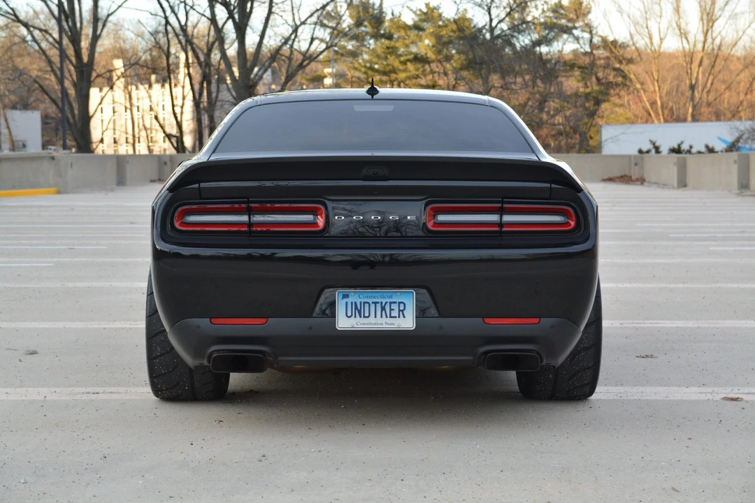 2015 Dodge Challenger SRT Hellcat 3rd Gen - Image 21 of 31