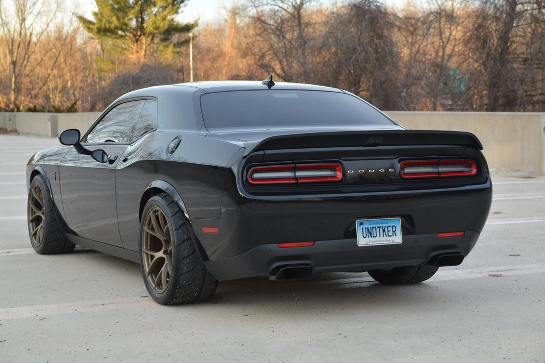 2015 Dodge Challenger SRT Hellcat 3rd Gen - Image 17 of 31