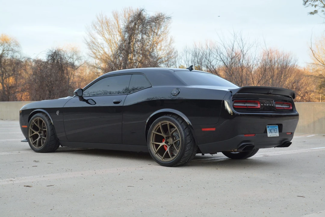 2015 Dodge Challenger SRT Hellcat 3rd Gen - Image 15 of 31