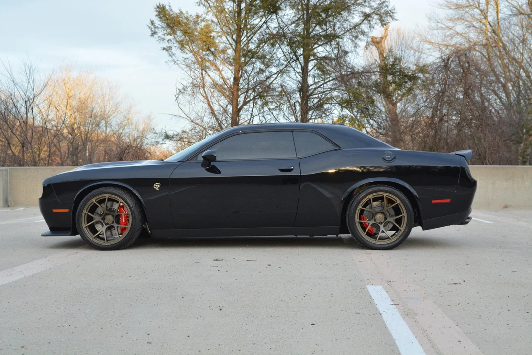 2015 Dodge Challenger SRT Hellcat 3rd Gen - Image 12 of 31