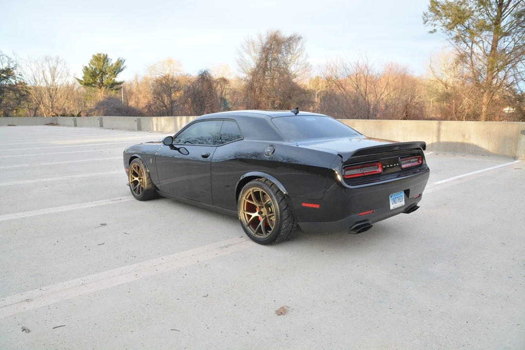 2015 Dodge Challenger SRT Hellcat 3rd Gen - Image 16 of 31