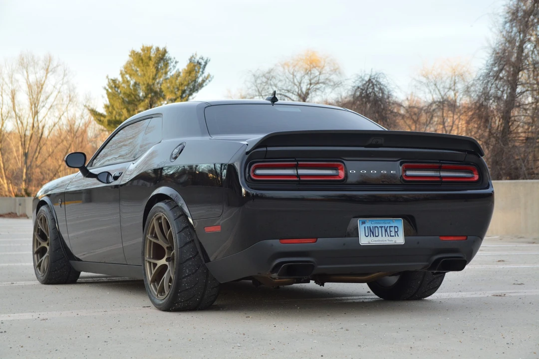 2015 Dodge Challenger SRT Hellcat 3rd Gen - Image 18 of 31