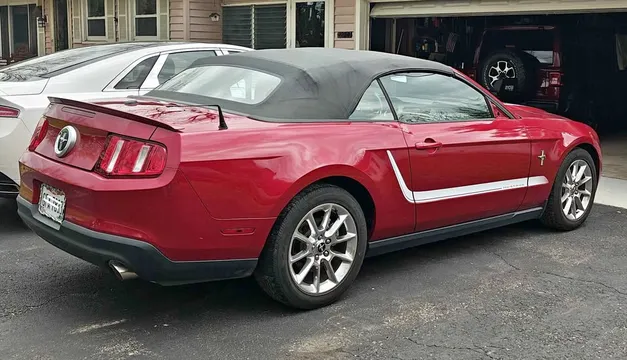 2011 Ford Mustang Convertible