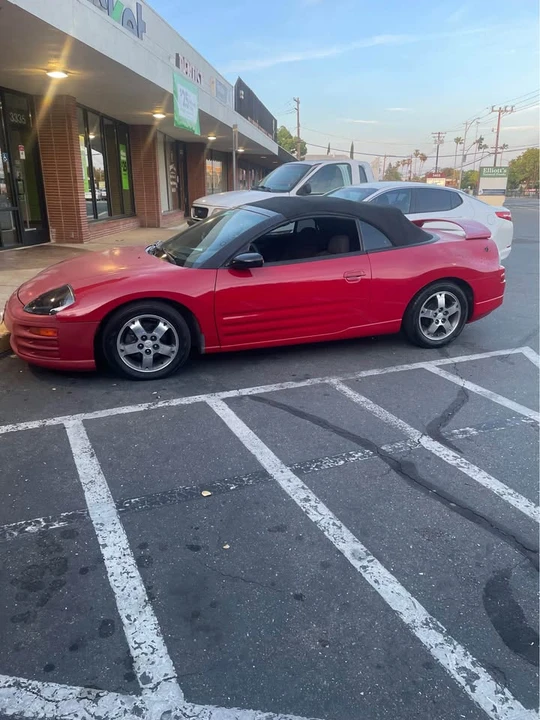 2003 Mitsubishi Eclipse 3rd Gen - Image 2 of 6
