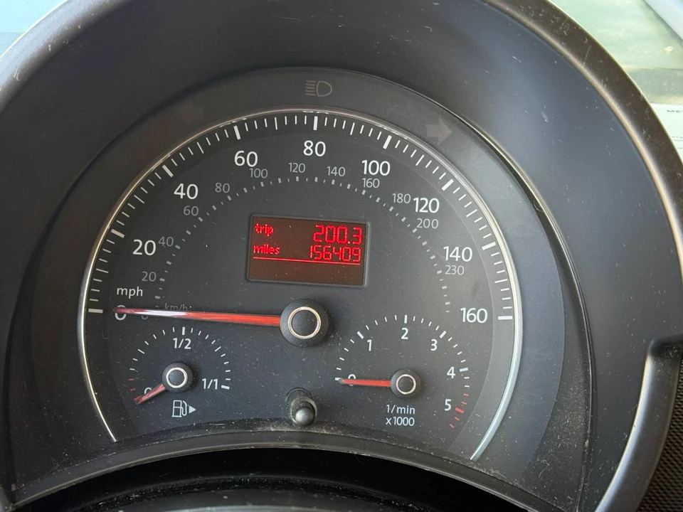 2006 Volkswagen New Beetle - Image 8 of 11