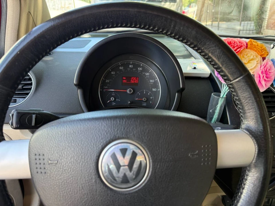 2006 Volkswagen New Beetle - Image 7 of 11
