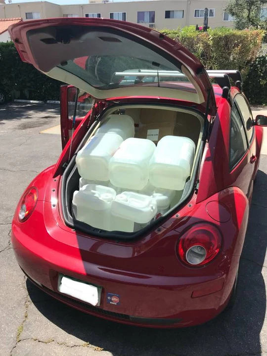 2006 Volkswagen New Beetle - Image 10 of 11