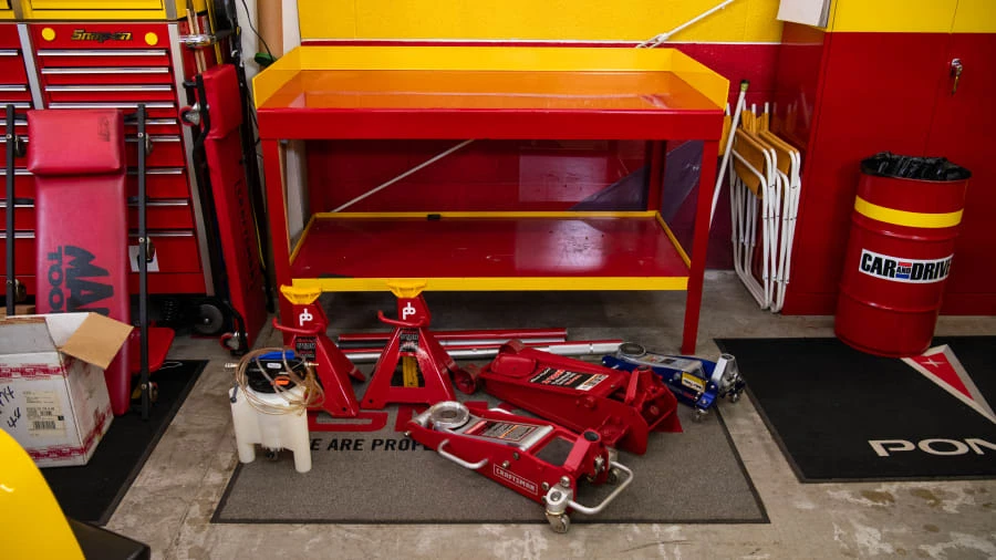 Parts & Memorabilia Tools - Image 4 of 4