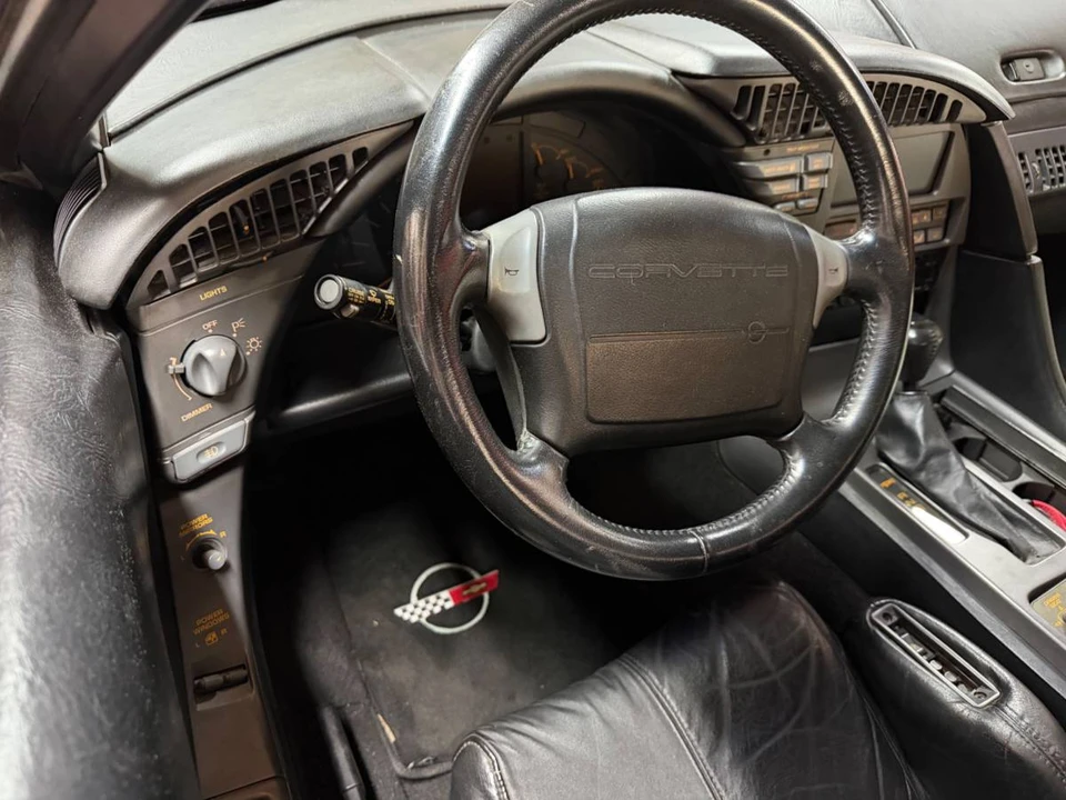 1990 Chevrolet Corvette C4 - Image 9 of 20