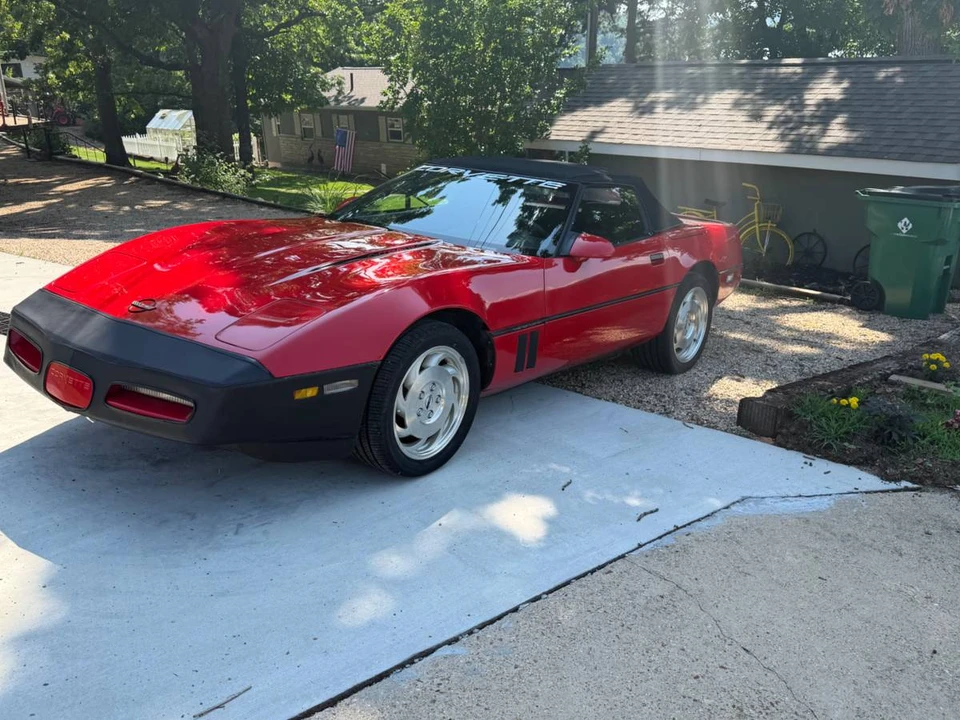 1990 Chevrolet Corvette C4 - Image 17 of 20