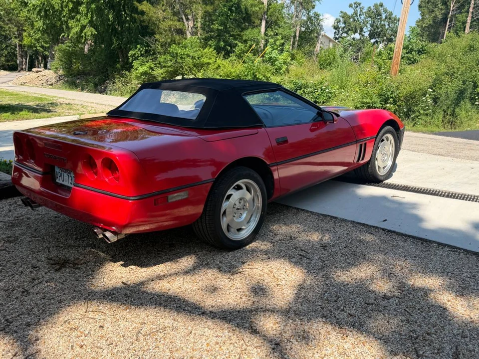 1990 Chevrolet Corvette C4 - Image 19 of 20