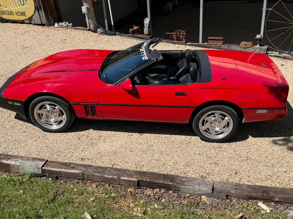 1990 Chevrolet Corvette C4 - Image 2 of 20