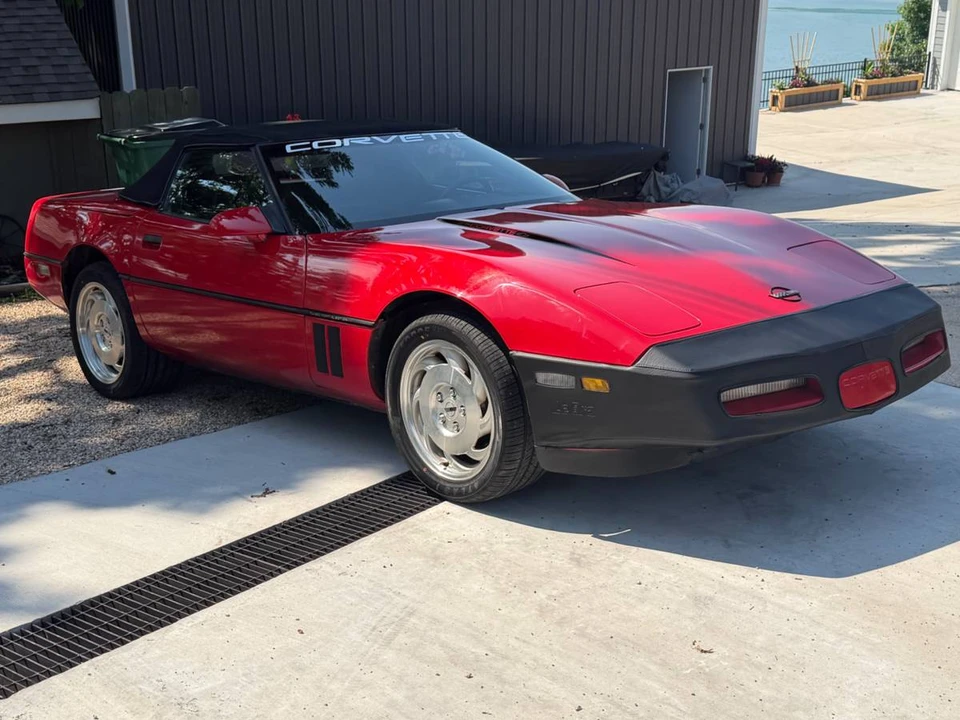 1990 Chevrolet Corvette C4 - Image 18 of 20