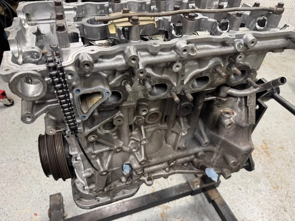 Parts & Memorabilia Engines - Image 3 of 5