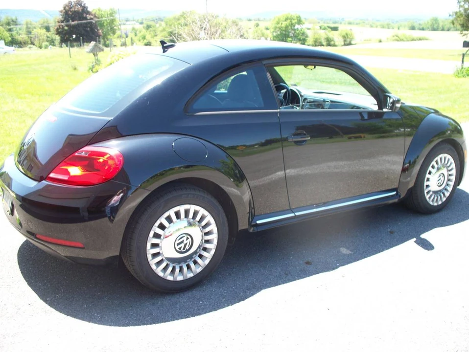 2014 Volkswagen A5 Beetle - Image 2 of 8