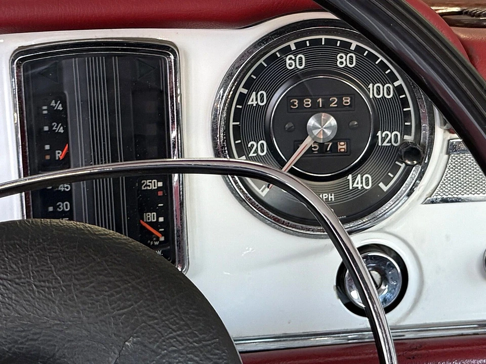 1966 Mercedes-Benz E-Class - Image 8 of 9