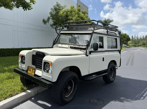 1977 Land Rover Santana Series III