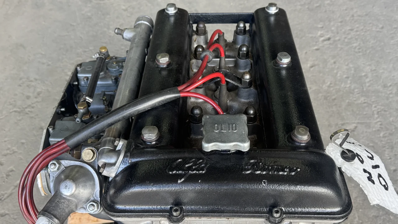 Alfa Romeo - Image 17 of 31