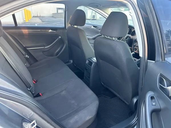 2016 Volkswagen A6 Jetta - Image 8 of 14