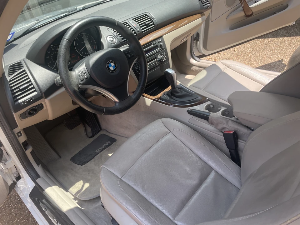 2010 BMW E81/E82/E88 1 Series - Image 2 of 5
