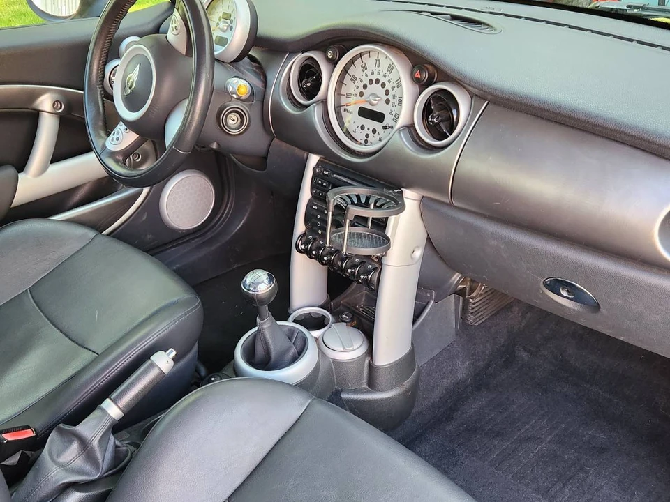 2005 Mini Mini Cooper S 1st Gen - Image 5 of 5