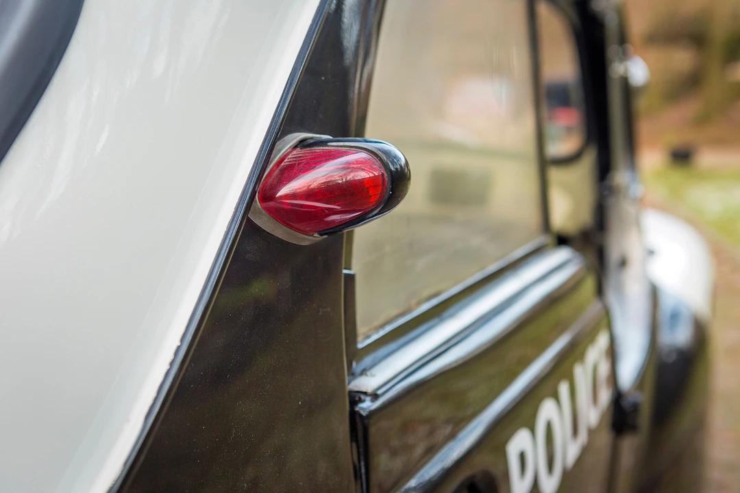 Renault 4CV - Image 30 of 31