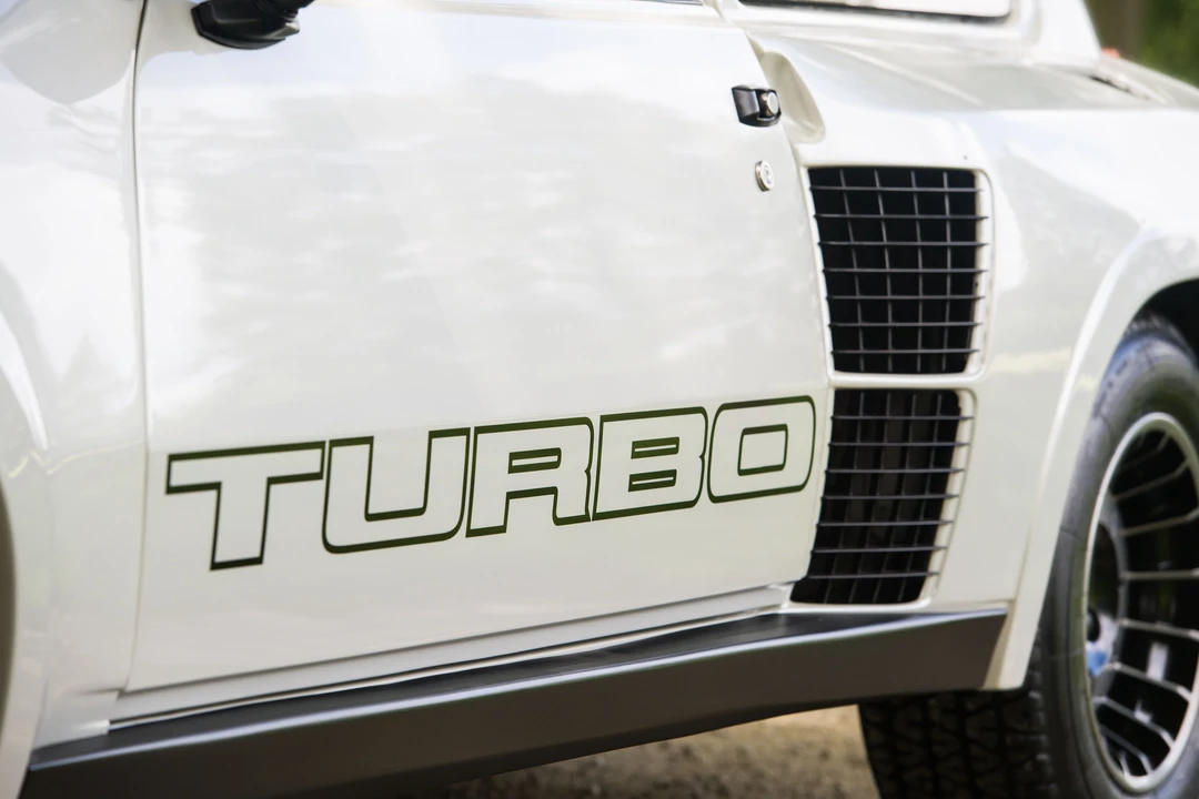 Renault 5 Turbo 2 - Image 26 of 31