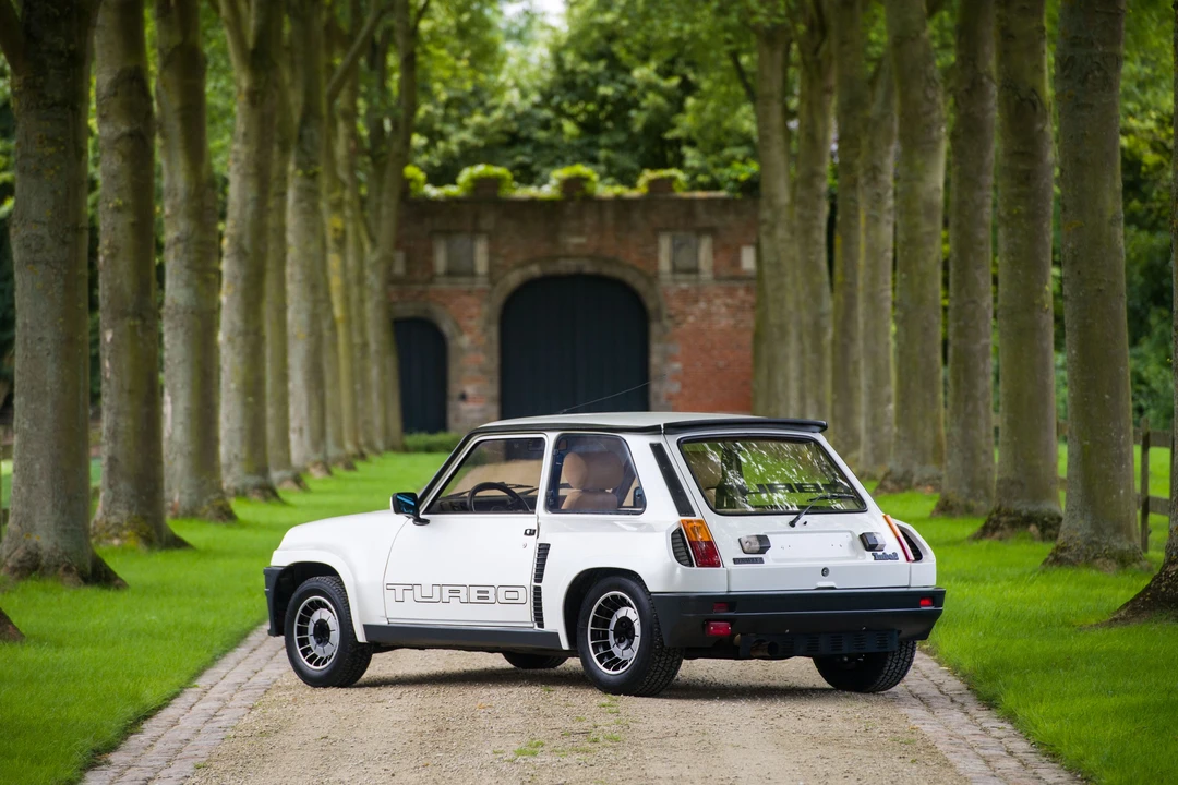Renault 5 Turbo 2 - Image 5 of 31