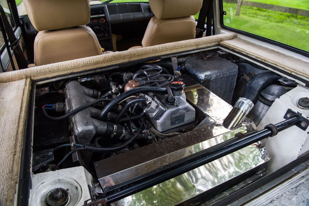 Renault 5 Turbo 2 - Image 12 of 31