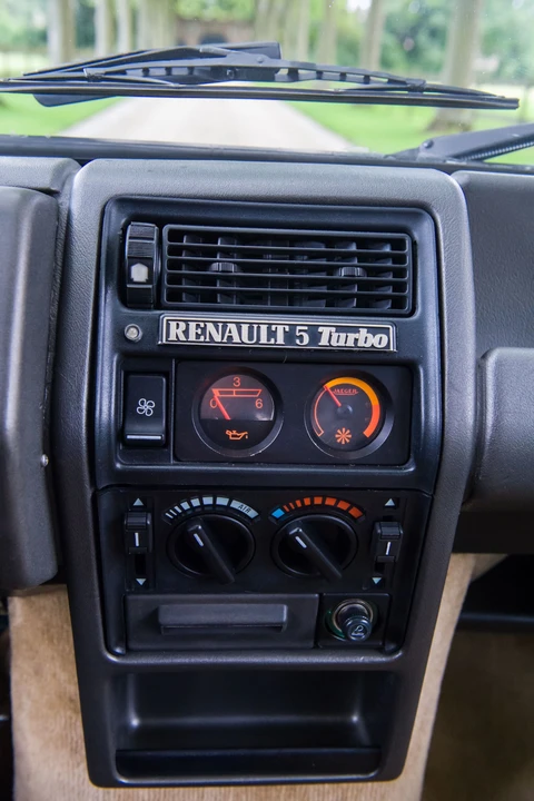Renault 5 Turbo 2 - Image 9 of 31