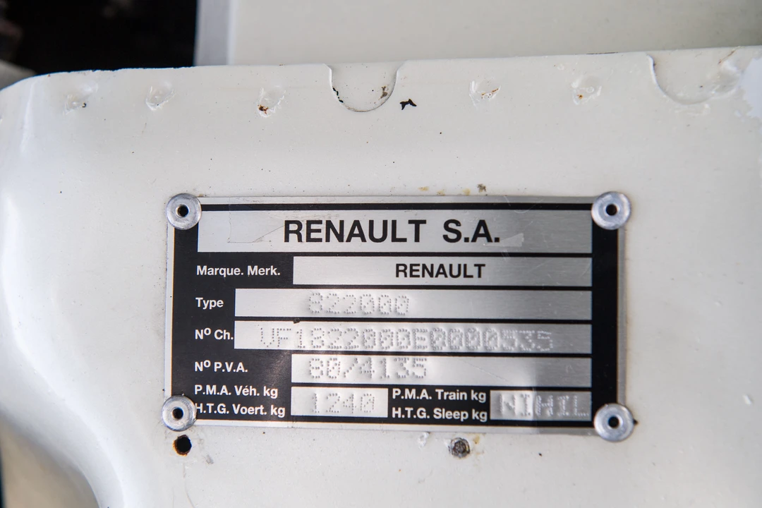 Renault 5 Turbo 2 - Image 15 of 31