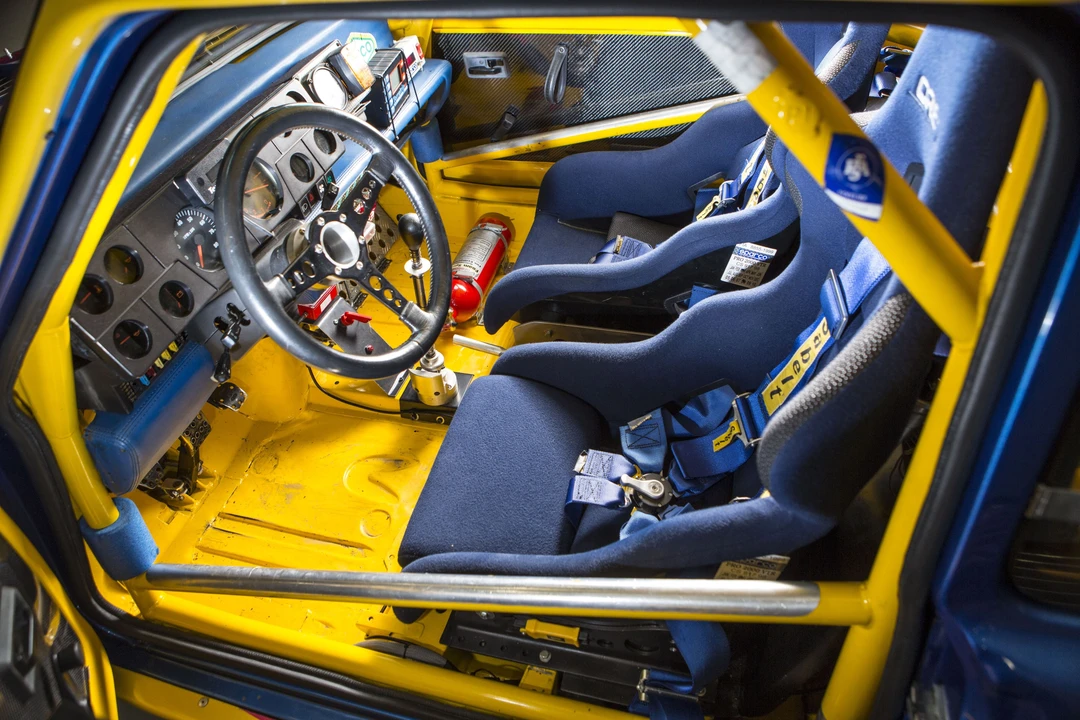 Renault 5 Turbo 1 - Image 11 of 13