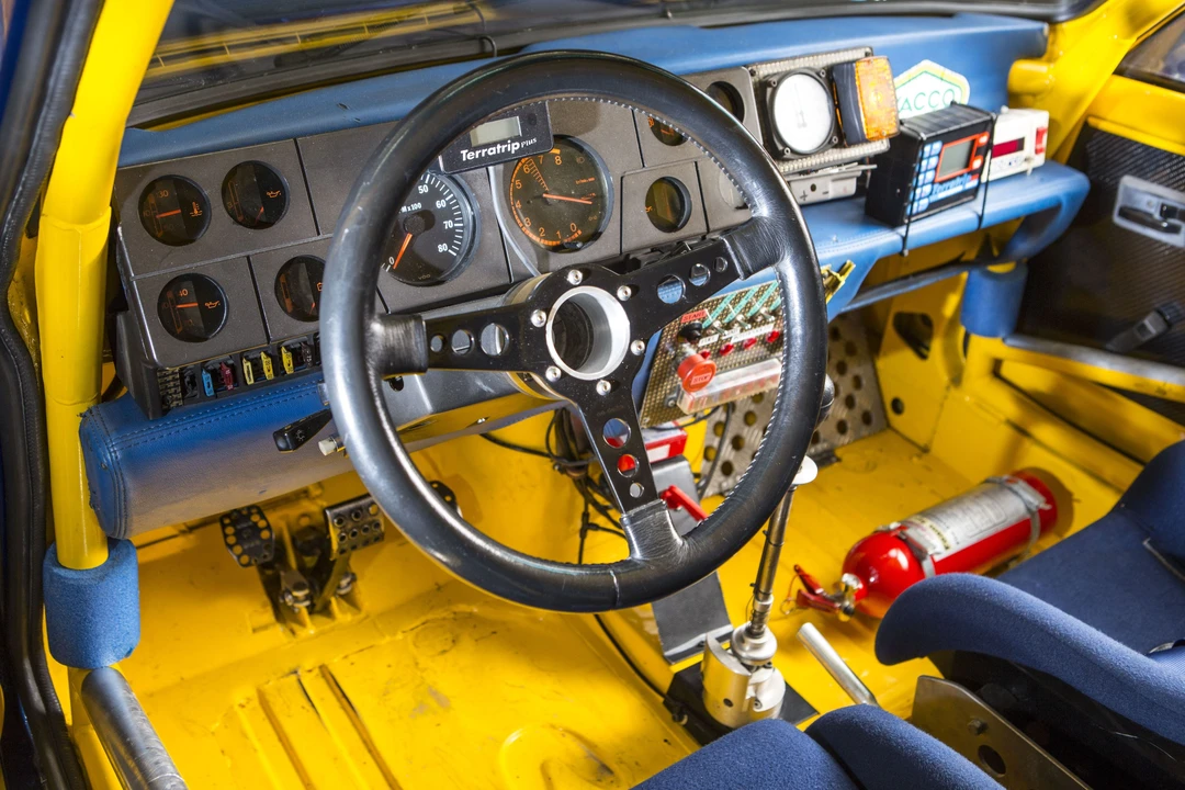 Renault 5 Turbo 1 - Image 10 of 13