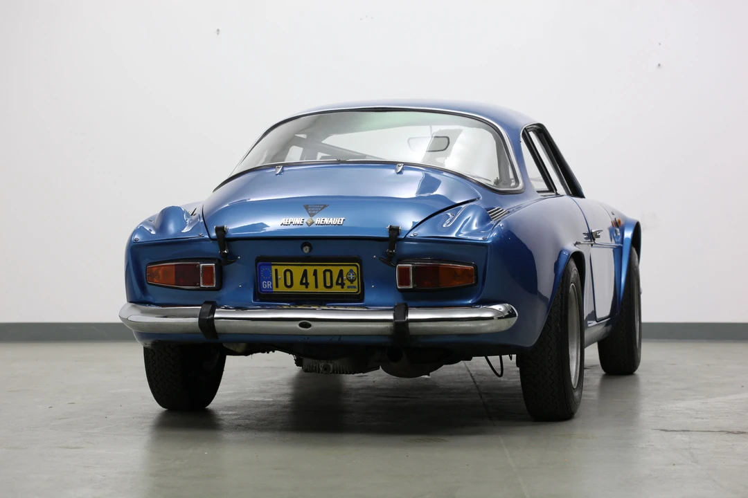Renault - Image 4 of 15