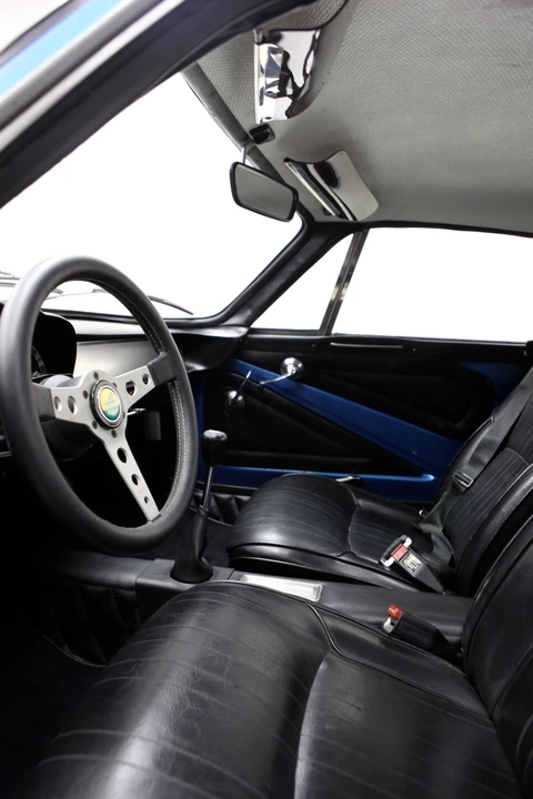 Renault - Image 9 of 15