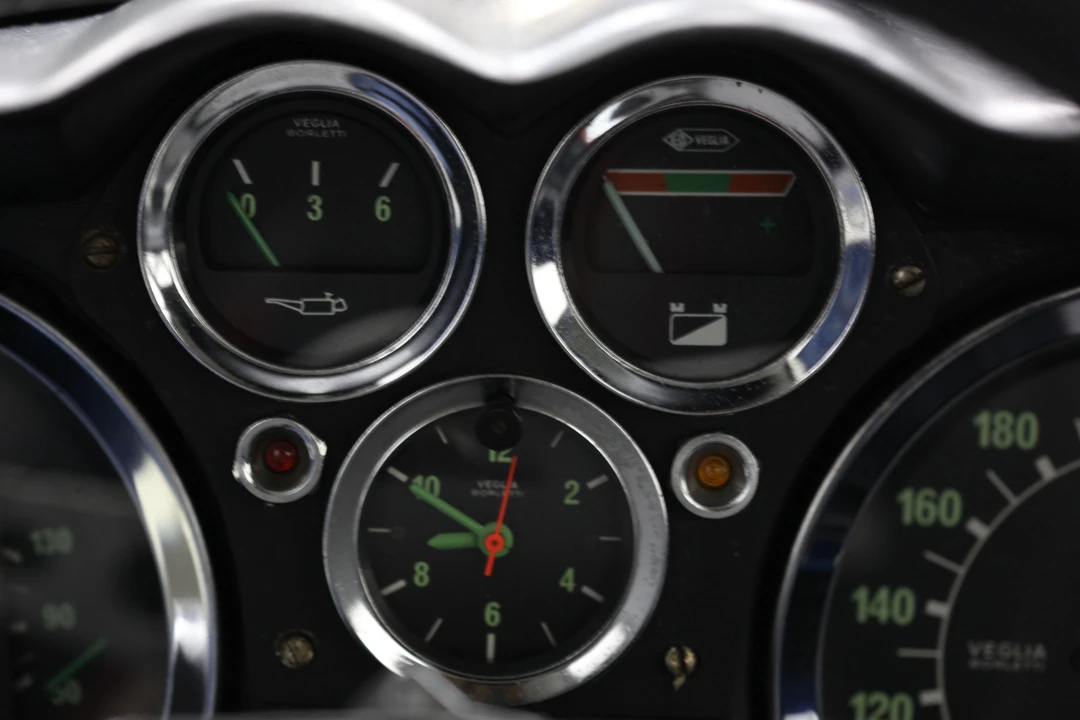 Renault - Image 12 of 15