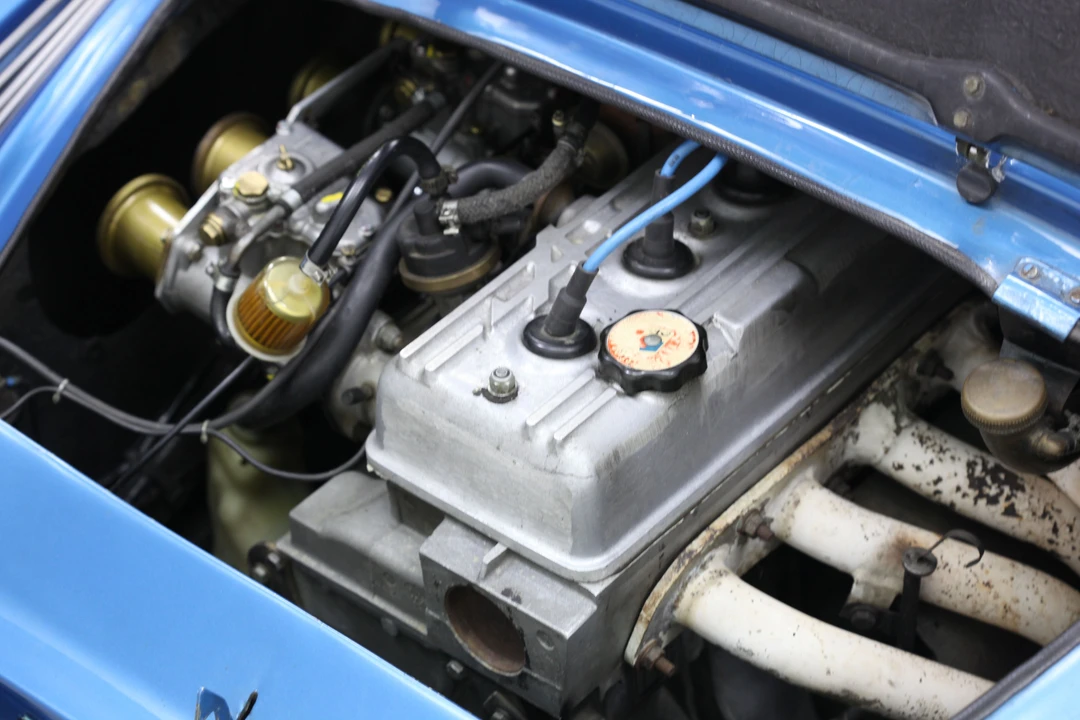 Renault - Image 15 of 15