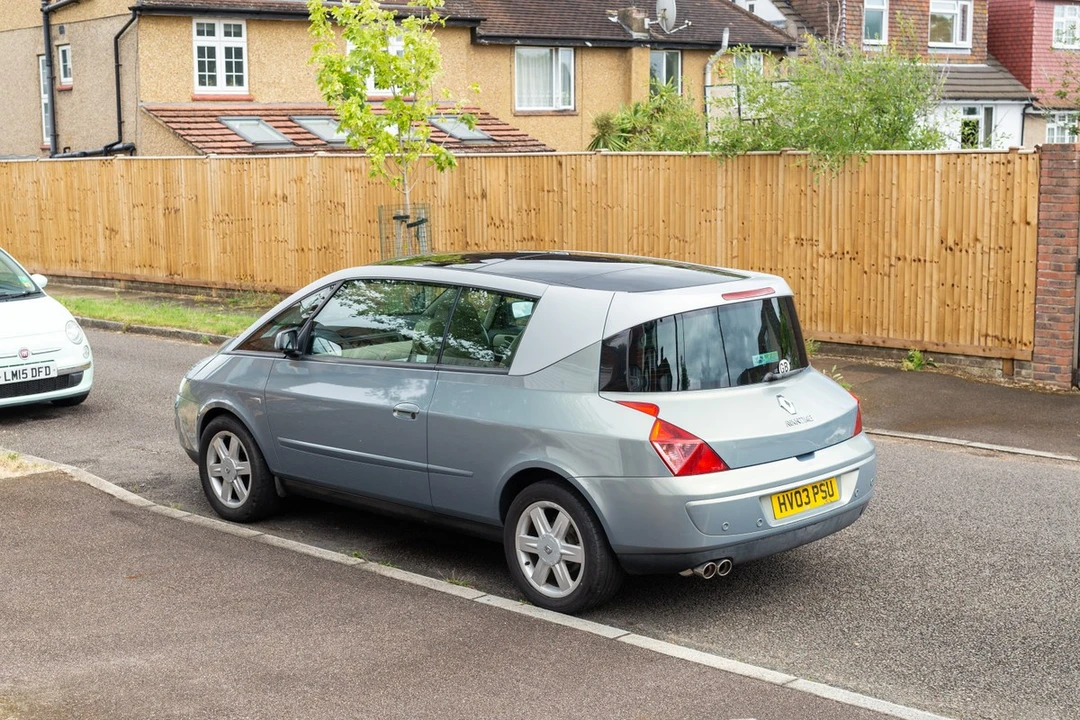 2003 Renault - Image 15 of 30
