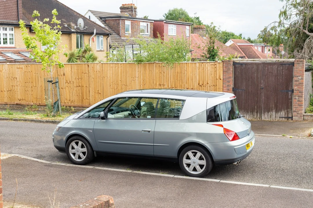 2003 Renault - Image 12 of 30