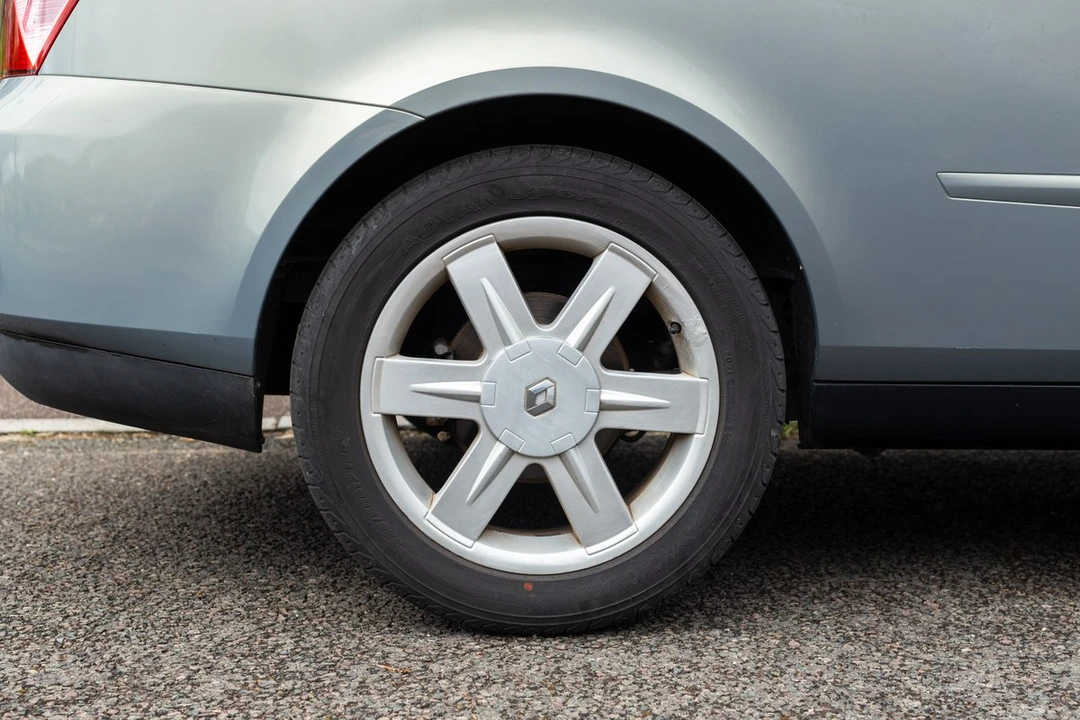 2003 Renault - Image 28 of 30