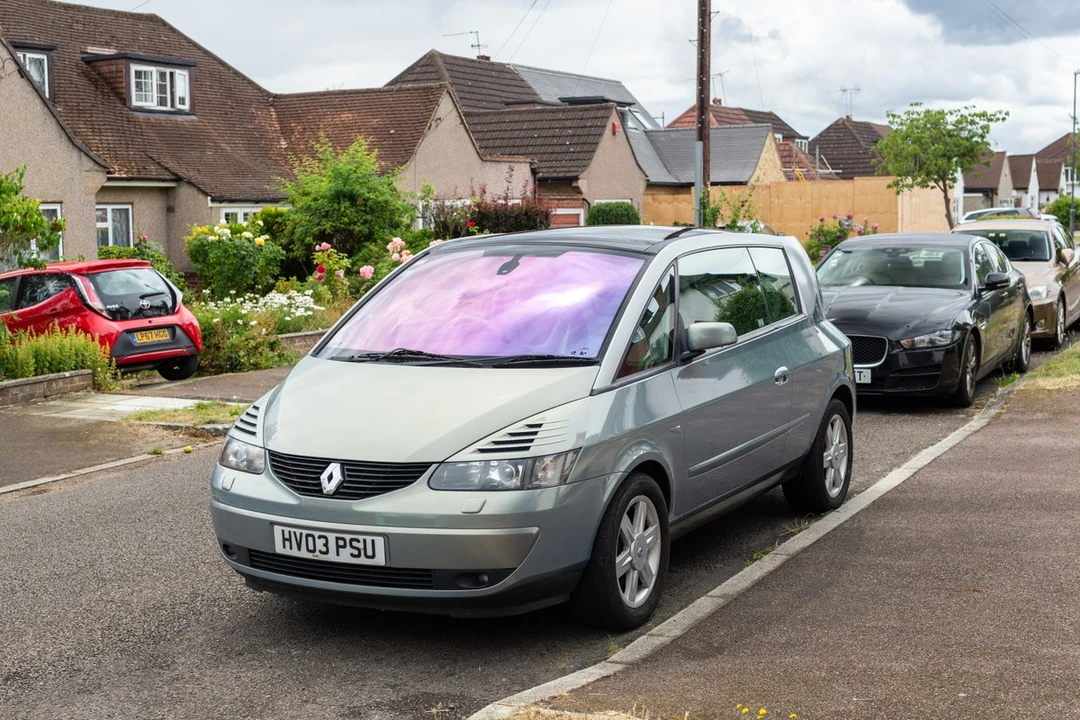 2003 Renault - Image 8 of 30
