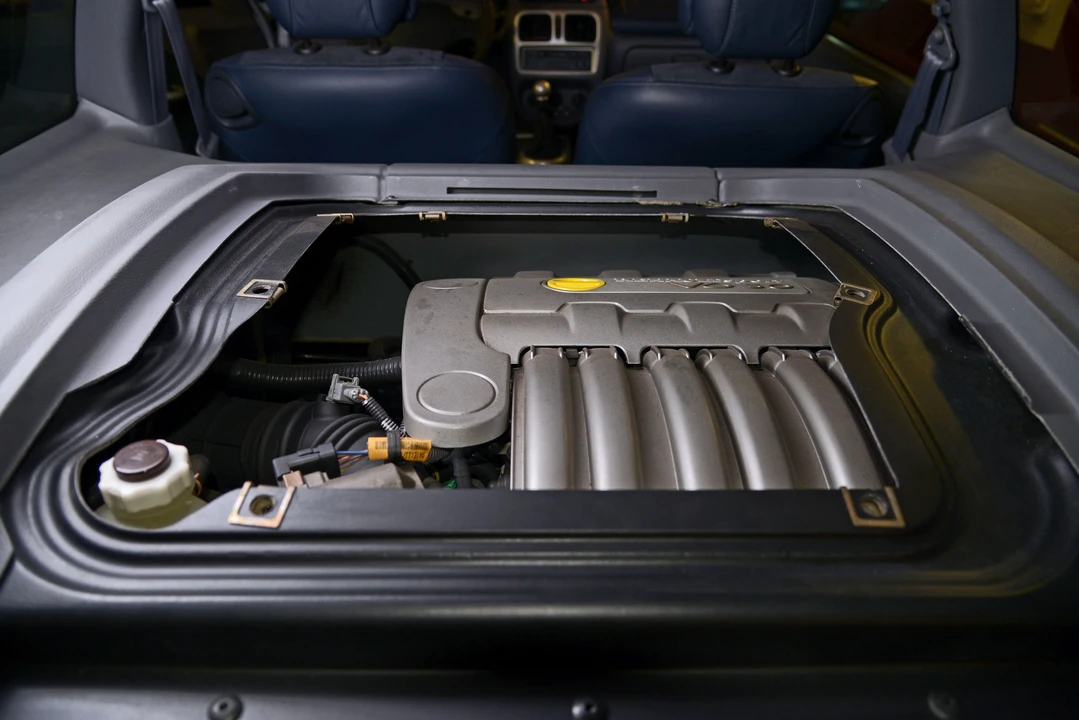Renault Clio 2nd Gen - Image 14 of 26