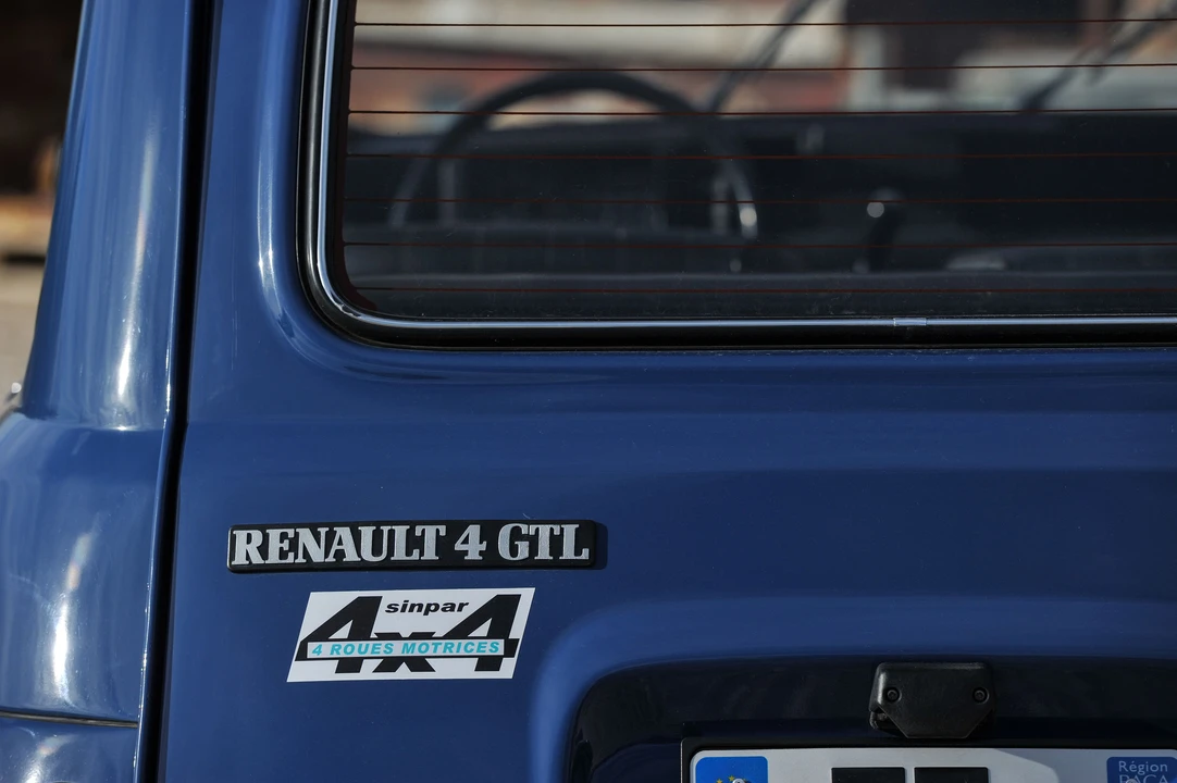 Renault 4 - Image 29 of 29