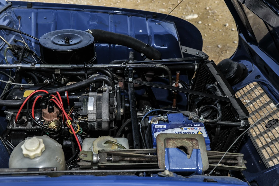 Renault 4 - Image 22 of 29