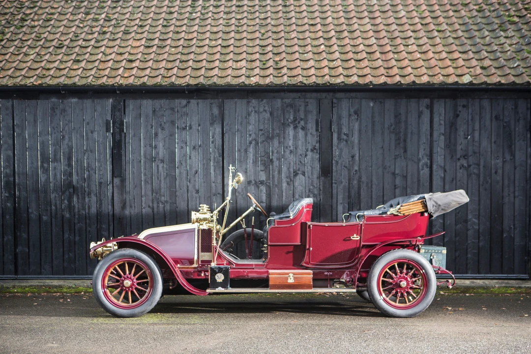 Renault - Image 3 of 23