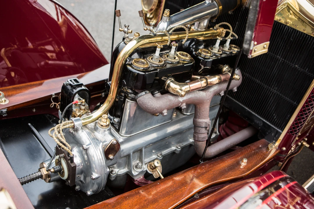 Renault - Image 11 of 23