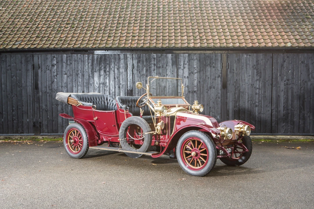 Renault - Image 2 of 23