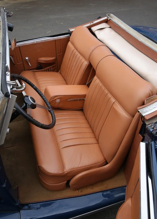 Renault - Image 11 of 25