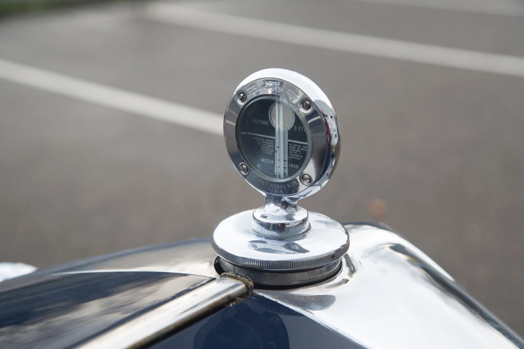 Renault - Image 16 of 17