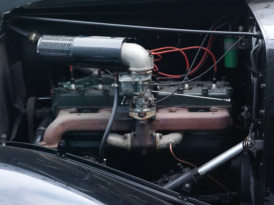 Renault - Image 11 of 12